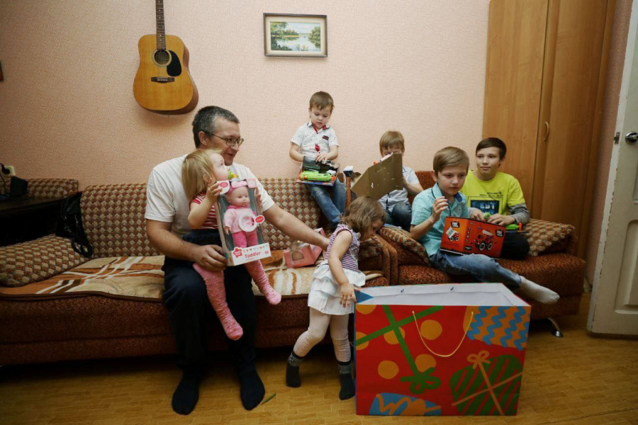 В Саратовской области отмечается День многодетной семьи