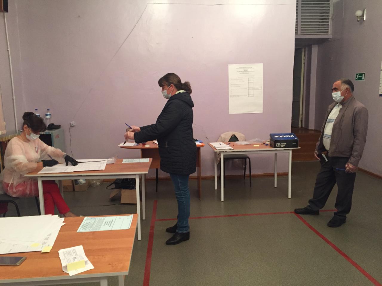 На избирательных участках района: пятый день общероссийского голосования по вопросу одобрения изменений в Конституцию Российской Федерации