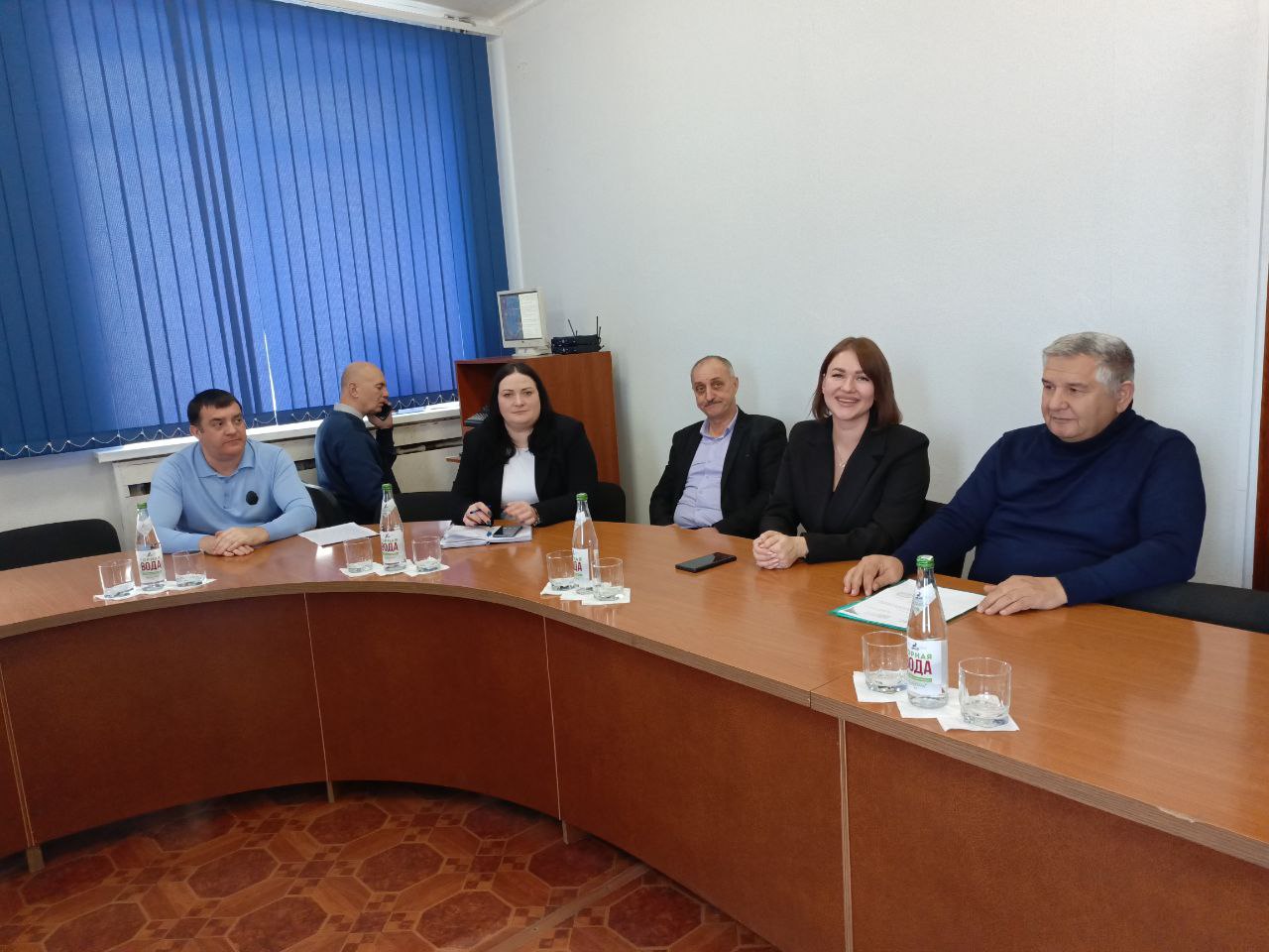 Главы администраций городских поселений района приняли участие в выездном рабочем совещании 