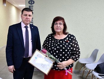 Прошла встреча главы Советского муниципального района Сергея Пименова с мамами военнослужащих, погибших в ходе специальной военной операции.