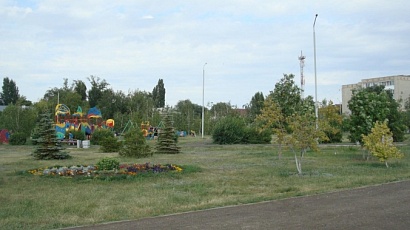 Детская игровая площадка в парке