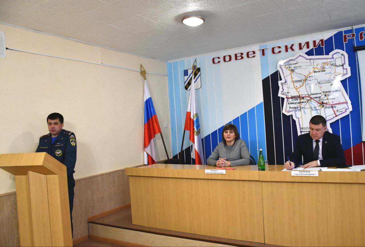 Под председательством главы района Сергея Пименова прошло заседание постоянно действующего совещания