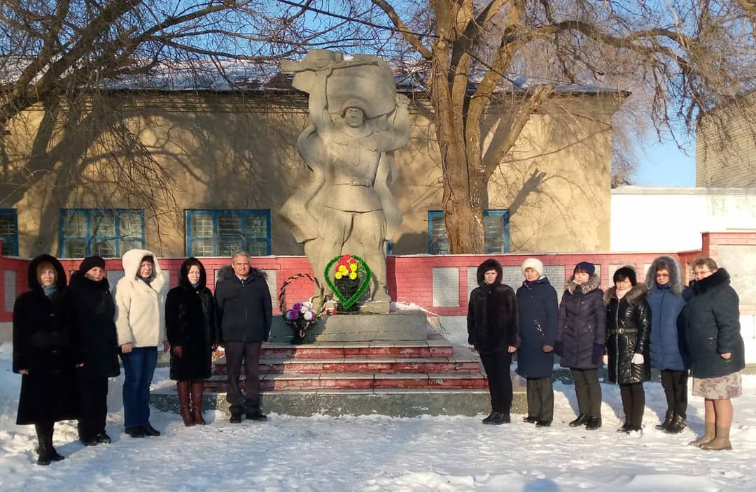 Р п степное советского района. Степное (Советский район). Р.П Степное советского района Саратовской области. Администрация Степное Советский район Саратовская область. Администрация советского МО.