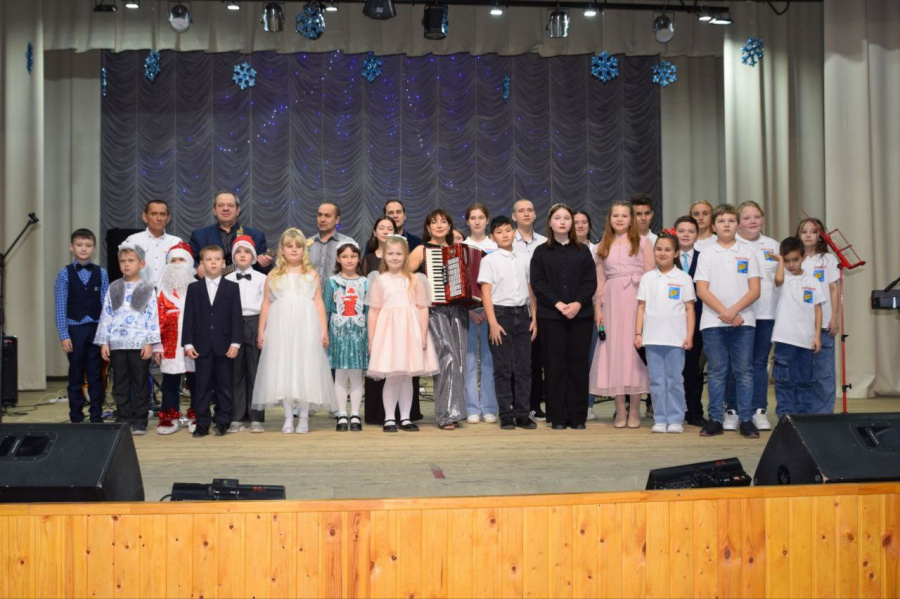 При поддержке администрации района состоялся концерт музыкальных коллективов РДК р.п.Степное                       