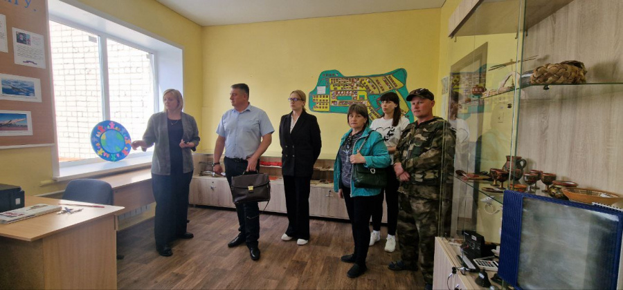 Депутаты Мечётненского МО проверили реализацию регионального проекта по ремонту школьных музеев