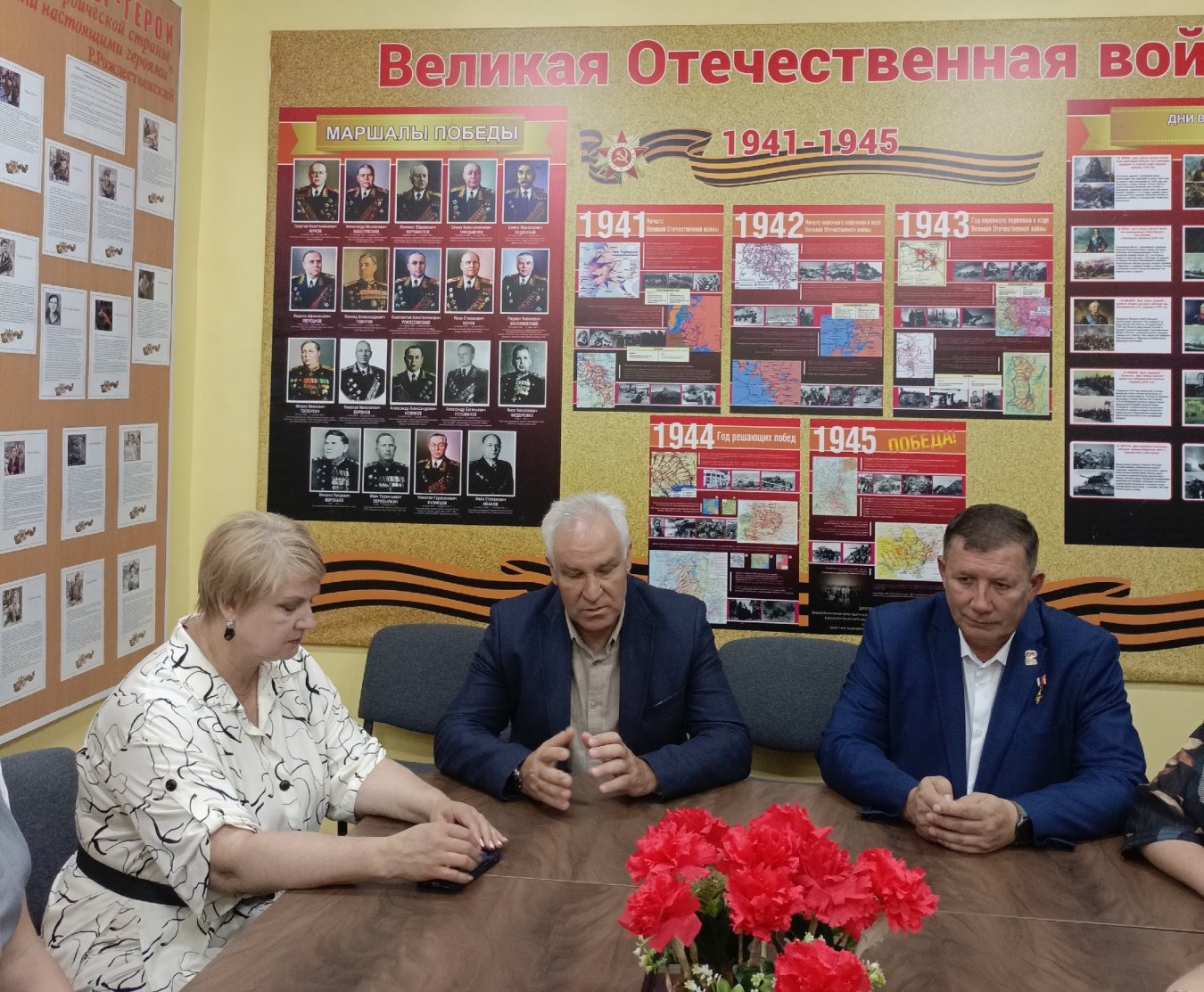 При поддержке администрации района проведена встреча с депутатами областной Думы 