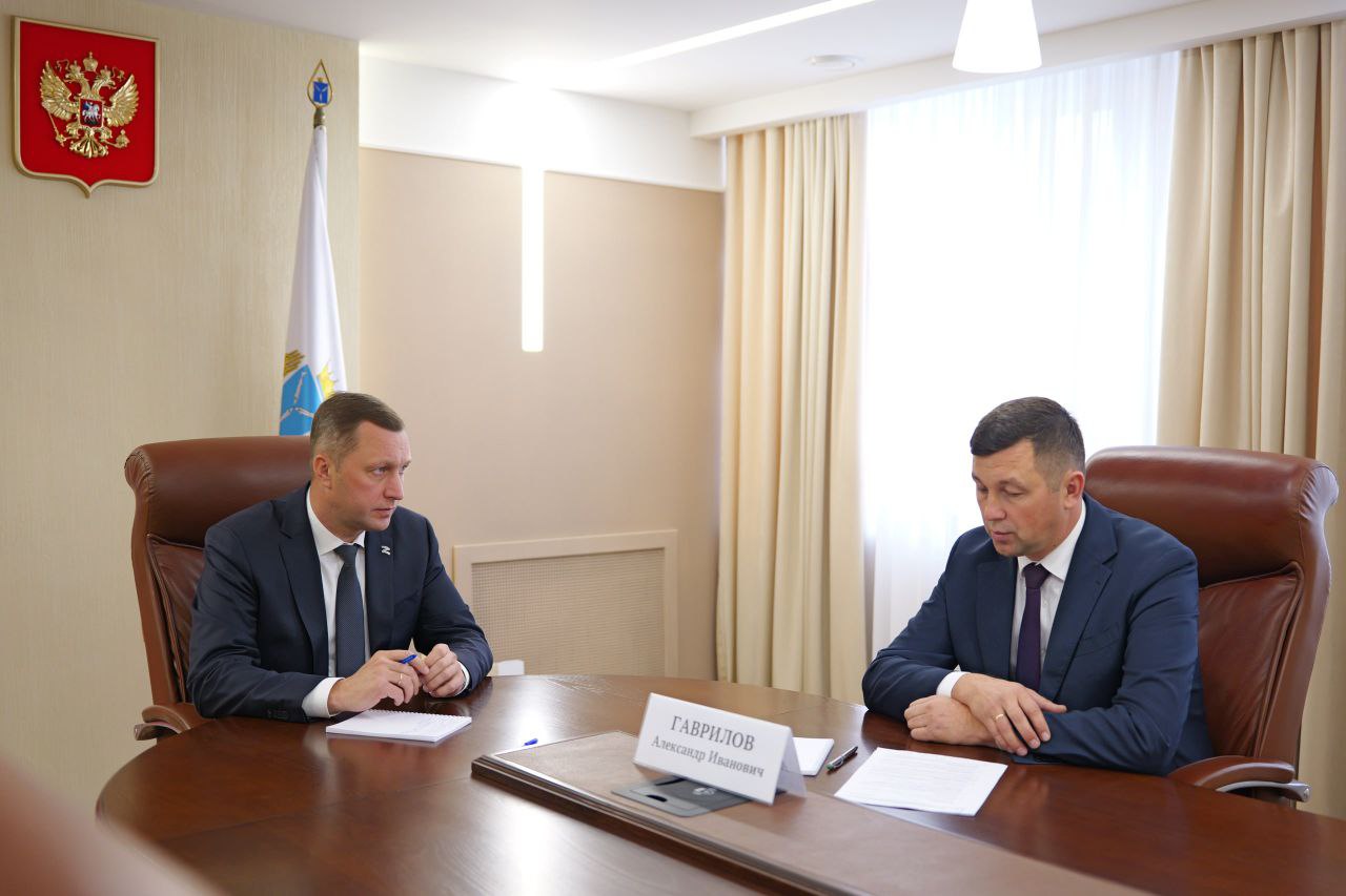 Губернатор Роман Бусаргин провел рабочую встречу с министром - председателем комитета охотничьего хозяйства и рыболовства региона Александром Гавриловым