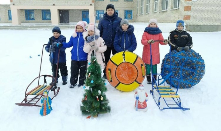 Каникулы продолжаются, зимние забавы в самом разгаре!