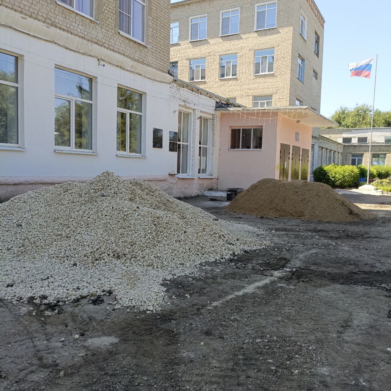 В рамках работы администрации района проведена проверка за ходом ремонтных работ 
