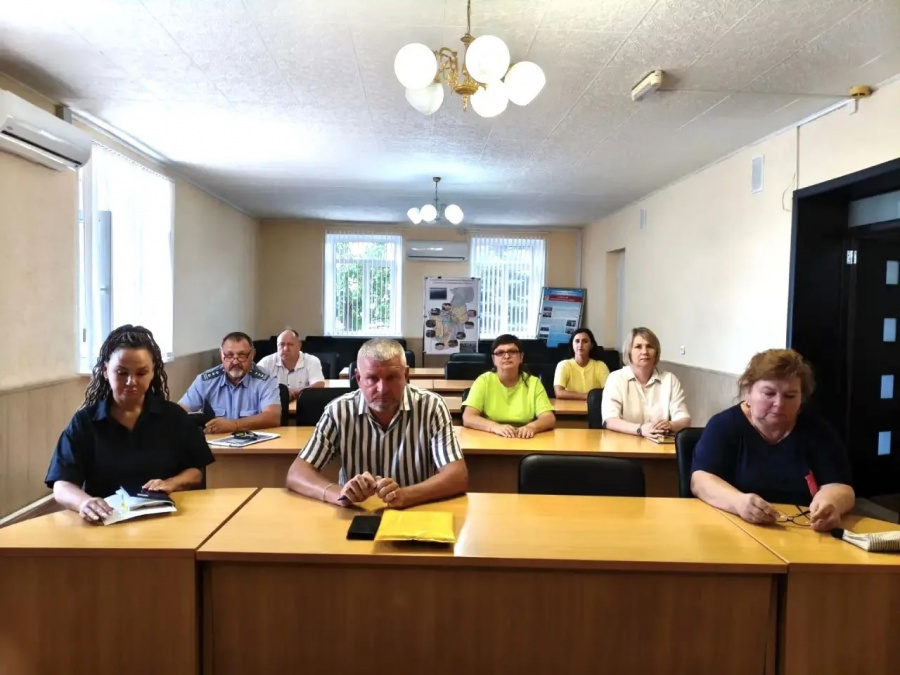 В рамках работы администрации района проведено заседание комиссии по контролю за использованием земель в Советском районе В рамках работы администрации района проведено заседание комиссии по контролю за использованием земель в Советском районе