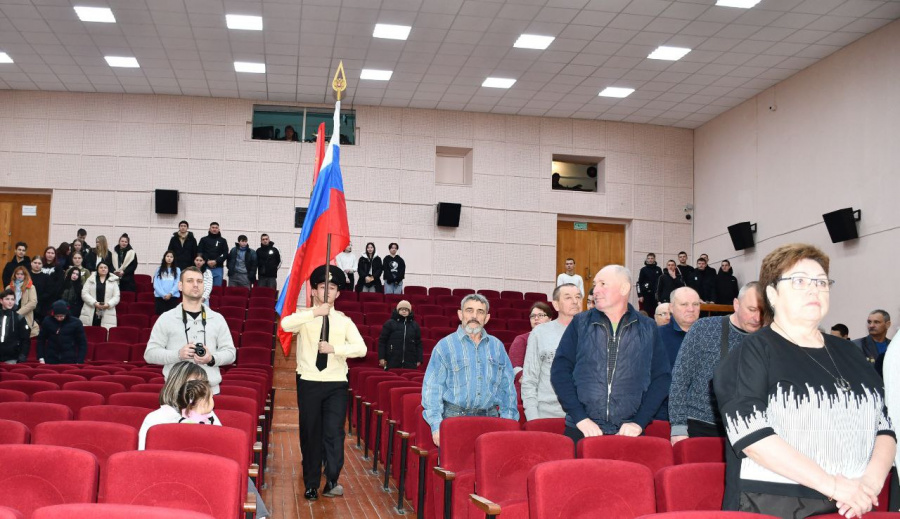 "Пока мы помним  - мы живем" - управление культуры и кино администрации района провело тематическое мероприятие, посвященное Дню воинов - интернационалистов и 35 годовщине вывода советских войск из Афганистана