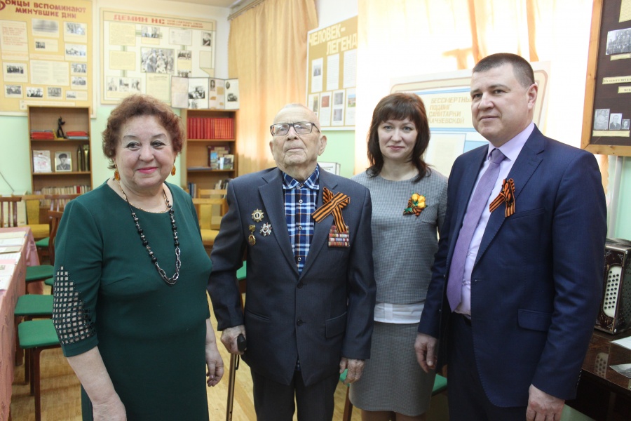 «Медаль за бой, медаль за труд из одного металла льют»