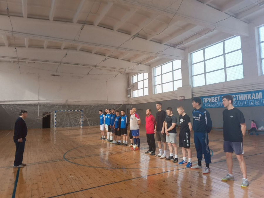 Администрацией района организовано проведение соревнования по мини-футболу на Кубок Советского района
