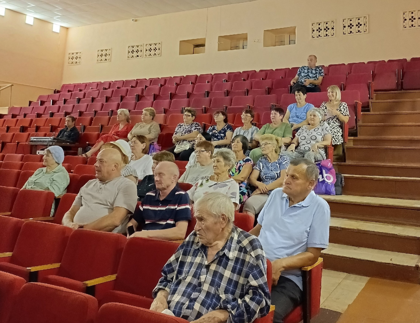 Глава Советского муниципального района провела встречу с жителями Мечетненского муниципального образования 