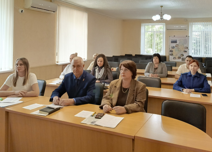 В рамках работы администрации района проведено заседание МВК по противодействию коррупции 