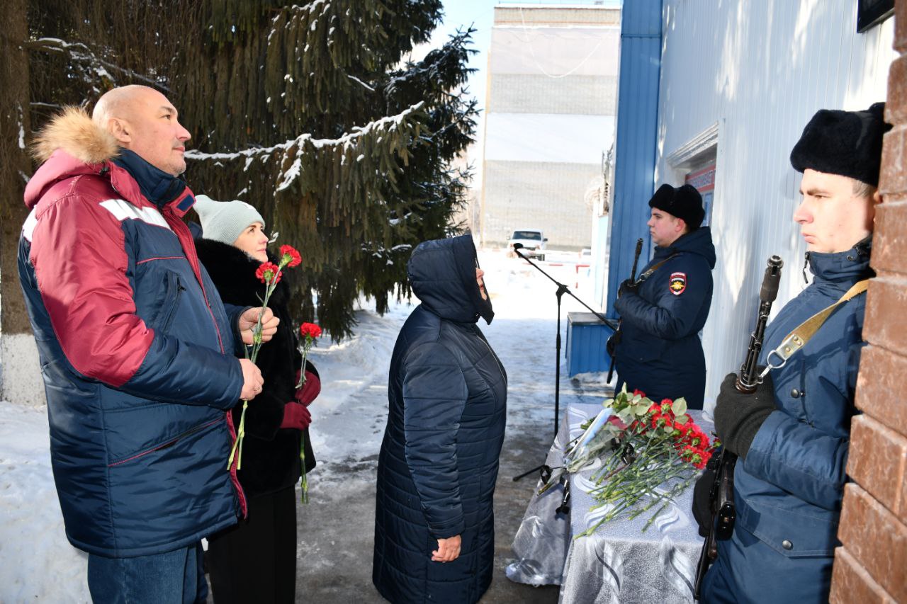 Митинг посвященный открытию мемориальной доски