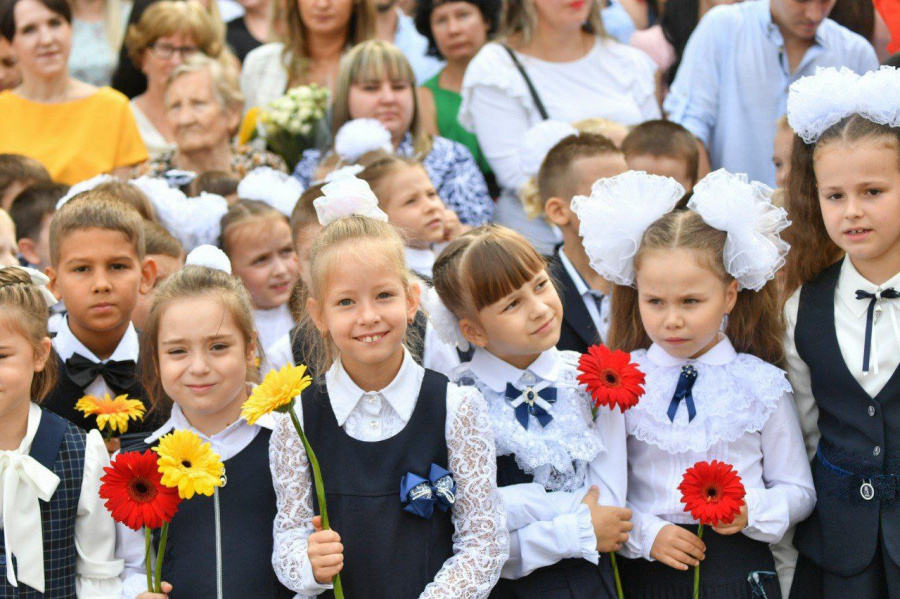 Поздравление Губернатора Саратовской области с Днем знаний !