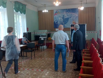 Председатель комитета охотничьего хозяйства и рыболовства Игорь Николаевич Потапов провел встречу с председателем районного отделения Саратовского областного общества охотников и рыболовов Пискуновым В.А.
