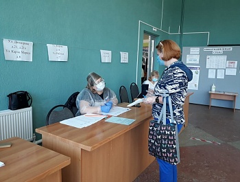 Общероссийское голосование по вопросу одобрения изменений в Конституцию Российской Федерации на избирательных участках в городских поселениях района.