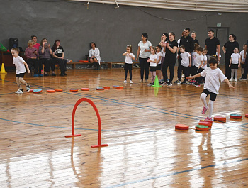  Детский сад «Звёздочка» открыл Год семьи весёлым спортивным мероприятием