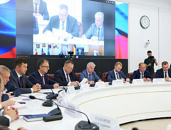 Губернатор Роман Бусаргин провел постоянно действующее совещание с заместителями председателя правительства, министрами, а также главами районов