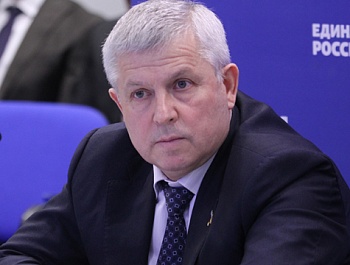 Комментарии  Виктора Борисовича Кидяева о внесении в Конституцию России положения о единой системе публичной власти. 