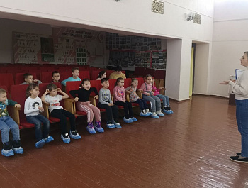 Педагогами РДДиЮ сегодня было проведено занятие для ребят из детского сада "Звёздочка"