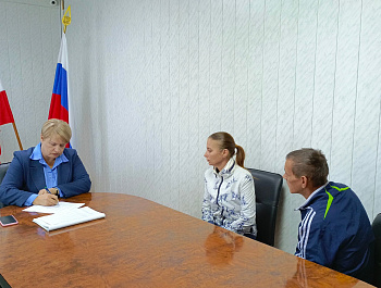 Глава района Елена Наумова провела приём граждан по личным вопросам