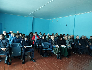 Глава района Сергей Пименов встретился с жителями  села Любимово