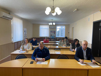 Глава района Сергей Пименов провел заседание межведомственной комиссии по противодействию коррупции в Советском районе