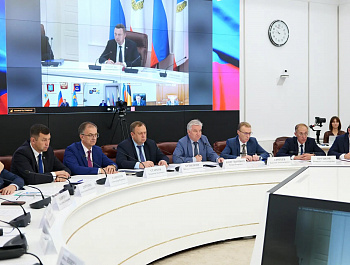 Губернатор Роман Бусаргин провел постоянно действующее совещание с заместителями председателя правительства, министрами, а также главами районов