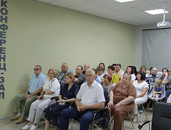 При поддержке управления культуры и кино администрации района проведено вручение Памятных знаков "Семьям погибших защитников Отечества"